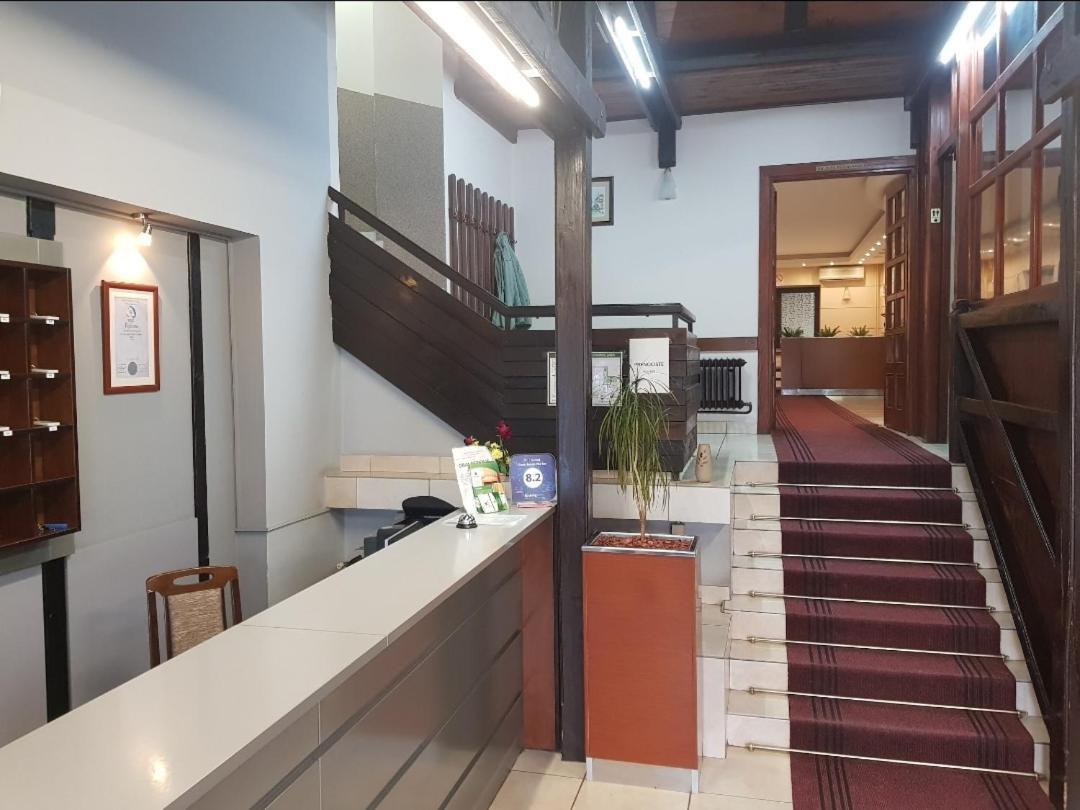 Guest House Vila Bor 诺威萨 外观 照片
